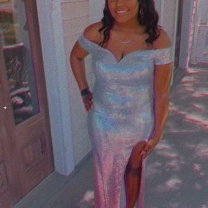 Very elegant. Only wore one time for pictures.silver and fade into pink.